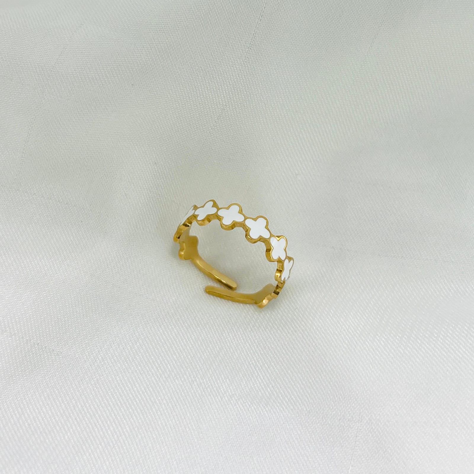 Clover Adjustable Band Ring